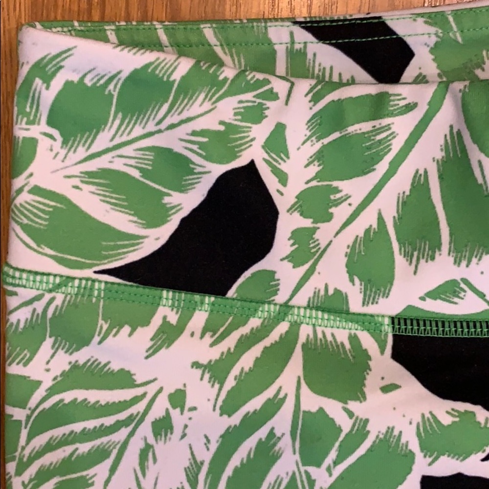 Alo Yoga Capri Pants Small - Picture 2 of 6